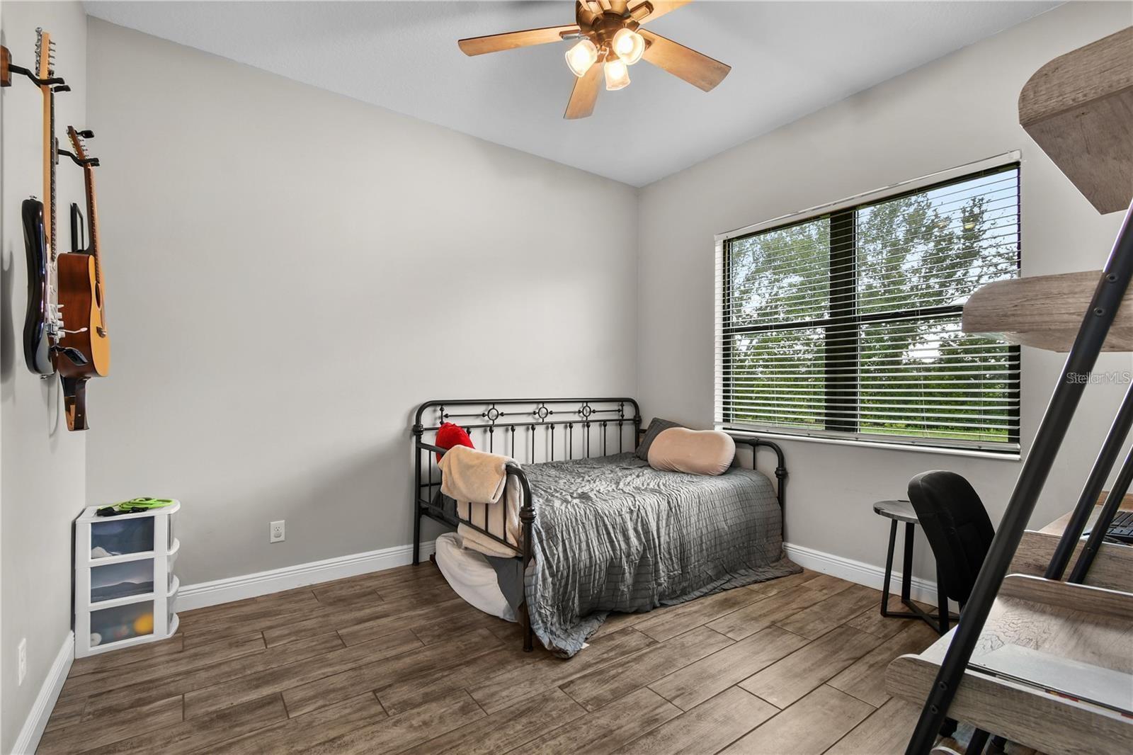 CANOE CREEK PH I - Residential Lease