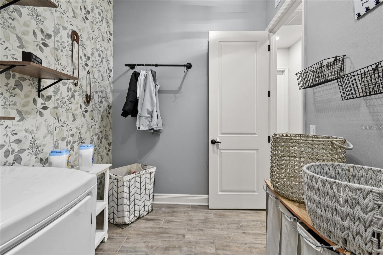 CANOE CREEK PH I - Residential Lease