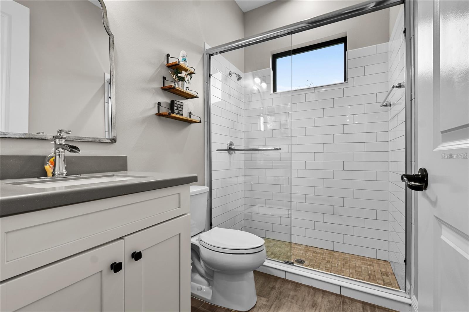 CANOE CREEK PH I - Residential Lease