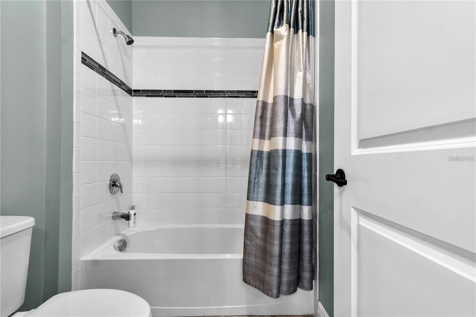 CANOE CREEK PH I - Residential Lease