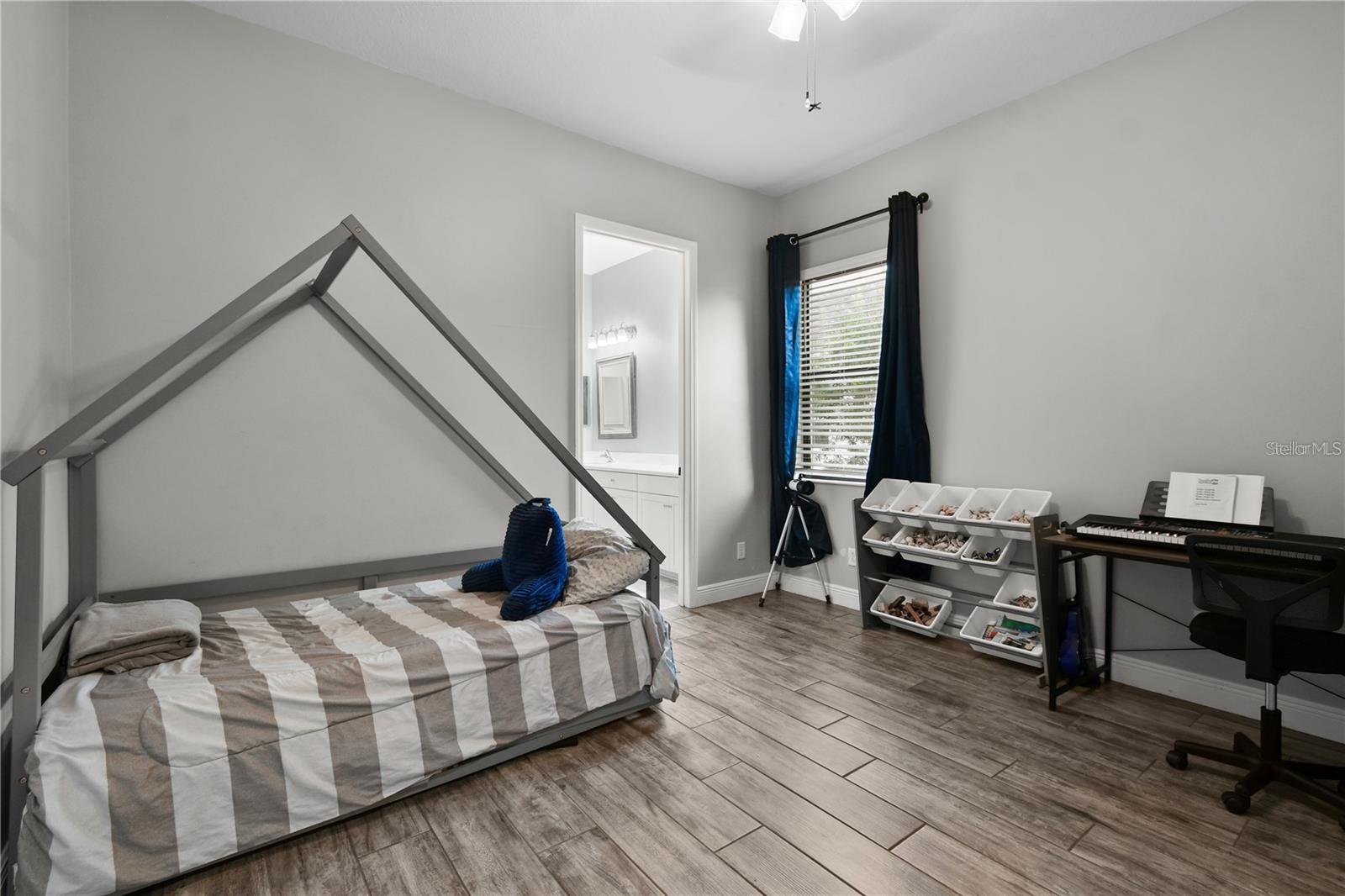 CANOE CREEK PH I - Residential Lease