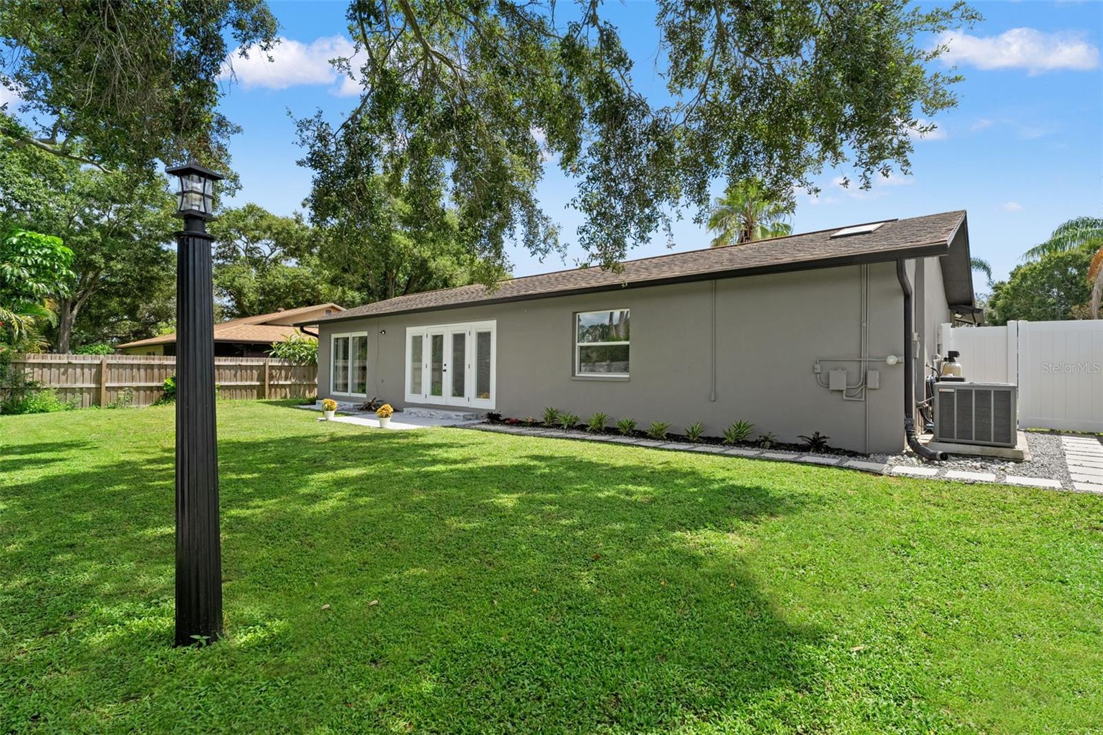 COUNTRY VILLAS - Residential