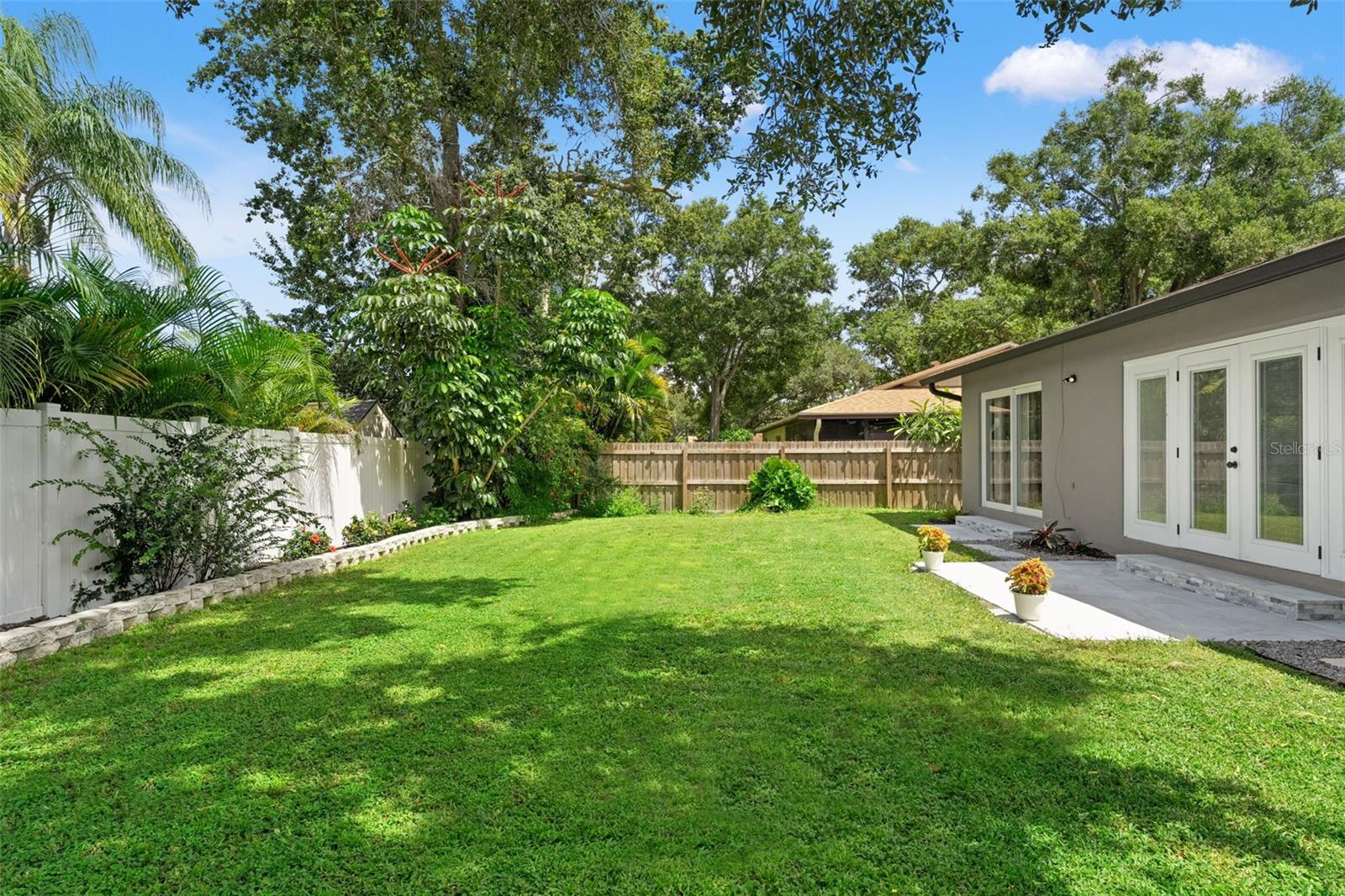 COUNTRY VILLAS - Residential
