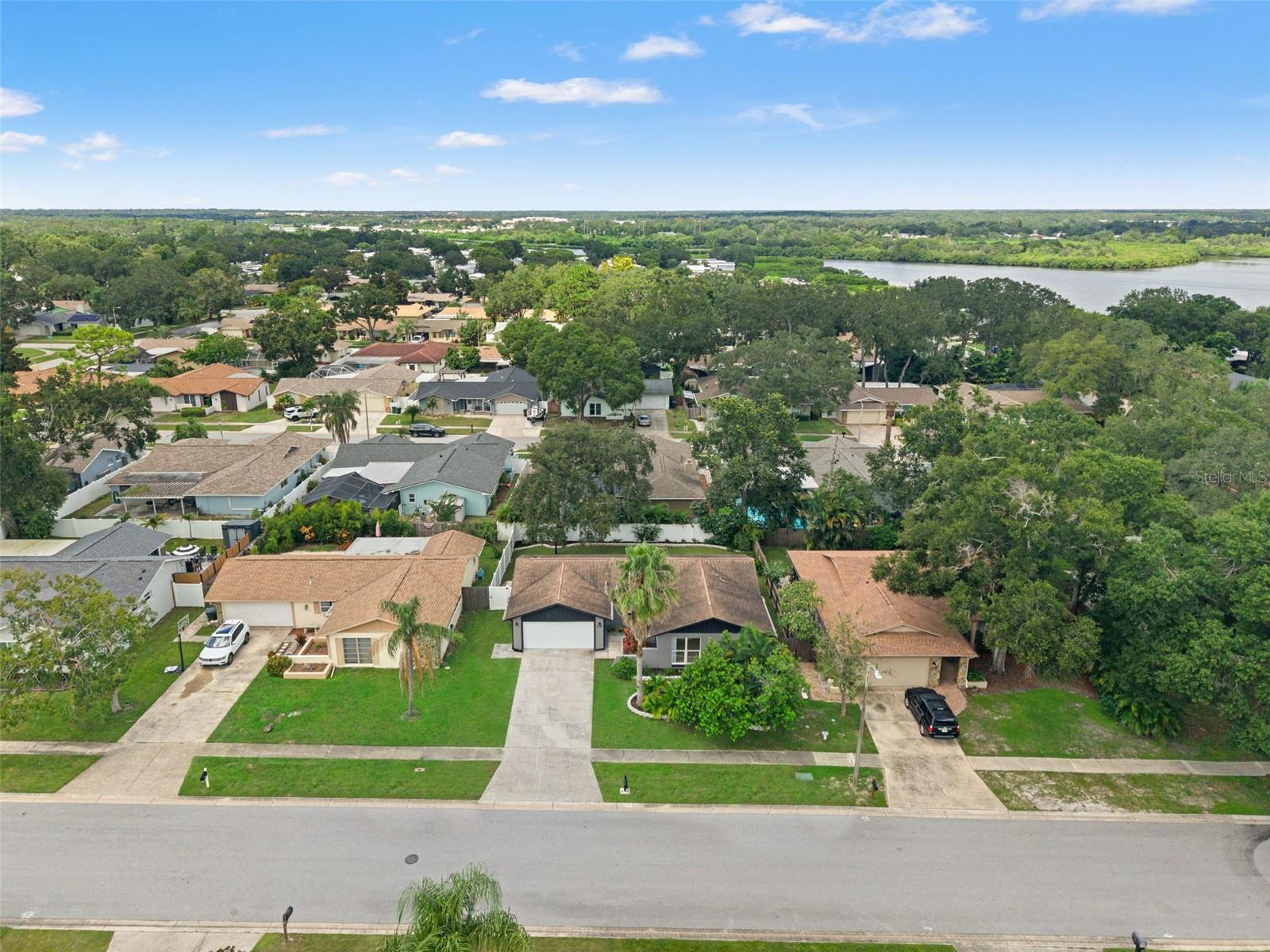 COUNTRY VILLAS - Residential
