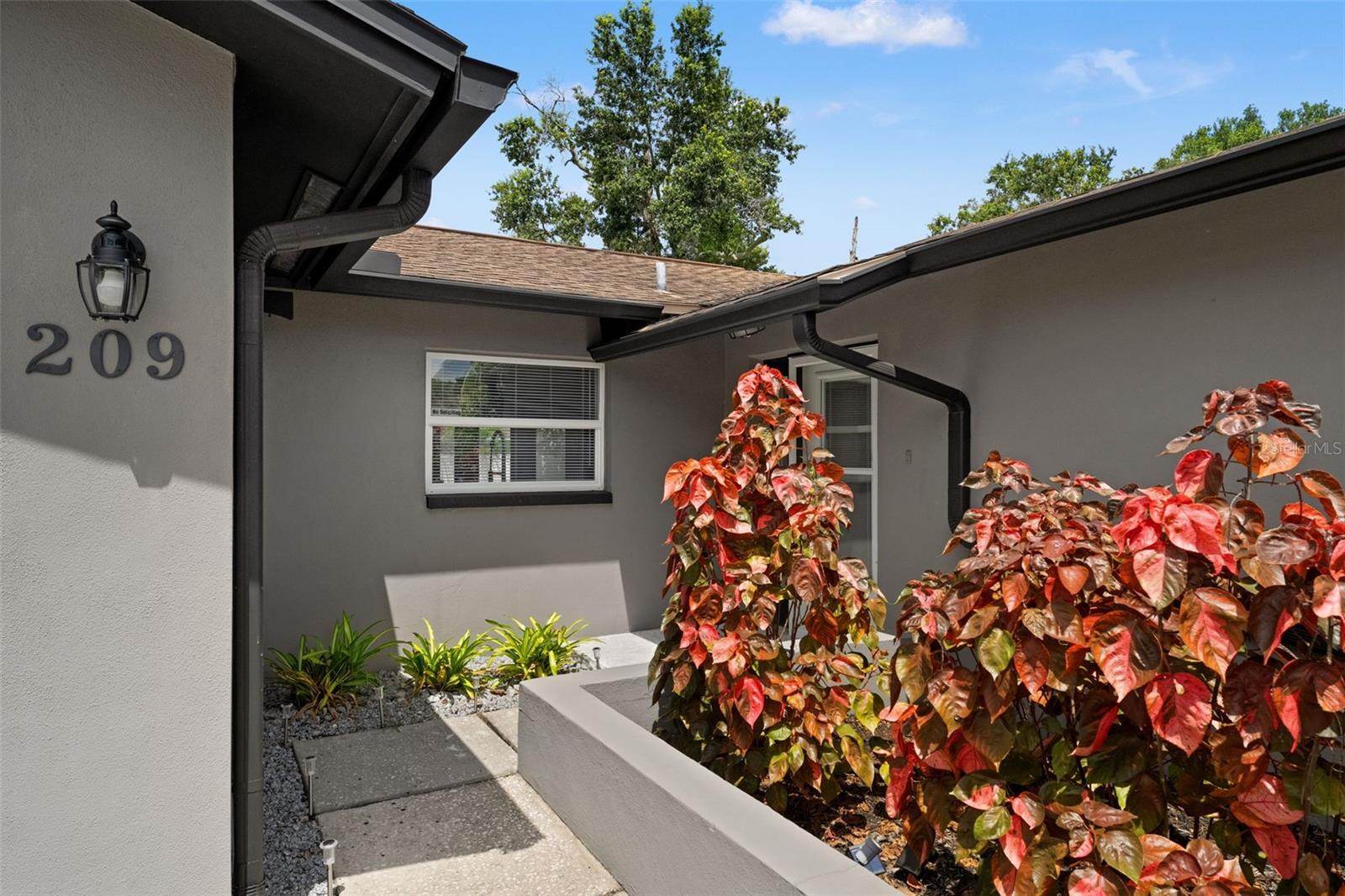 COUNTRY VILLAS - Residential