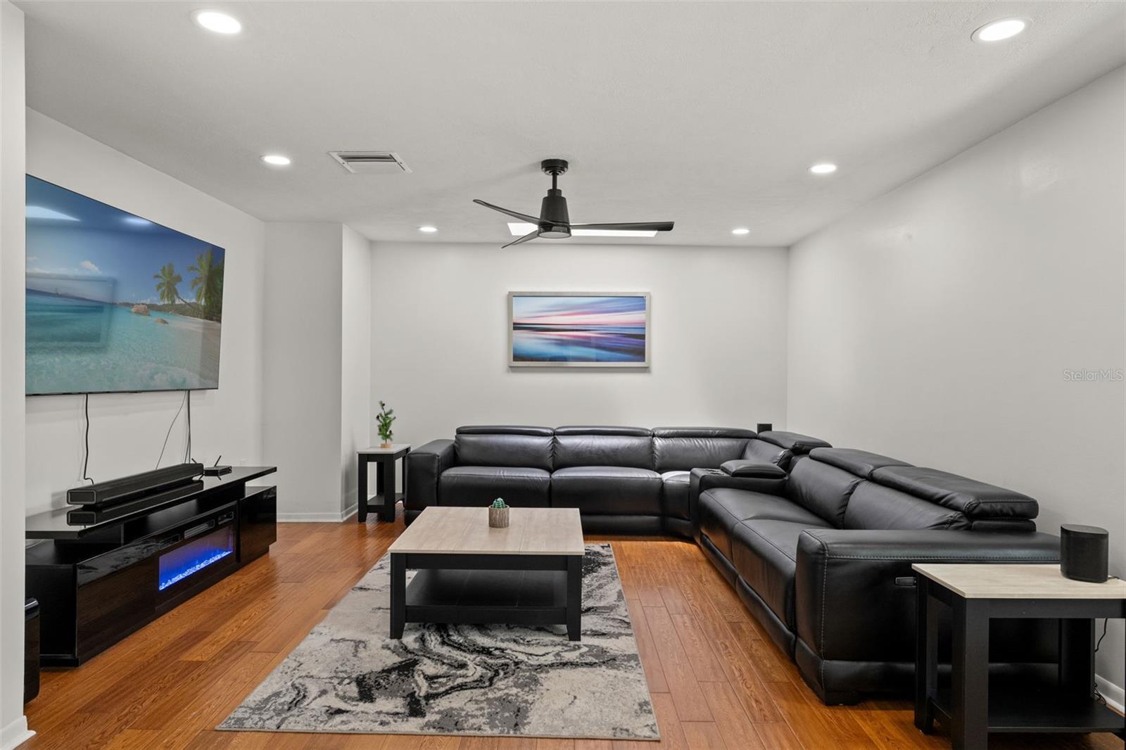 COUNTRY VILLAS - Residential