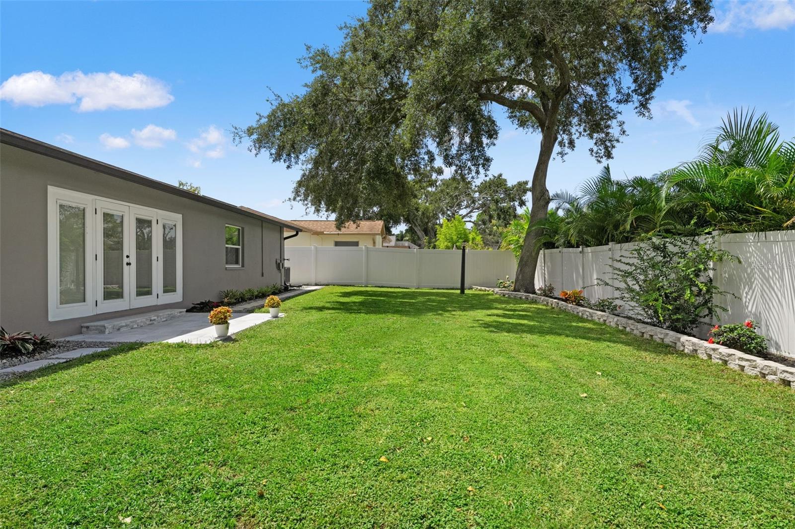 COUNTRY VILLAS - Residential