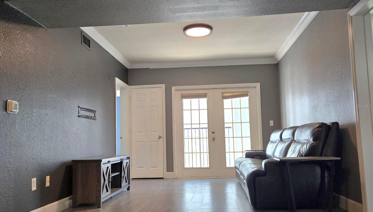 204 E SOUTH STREET 4056