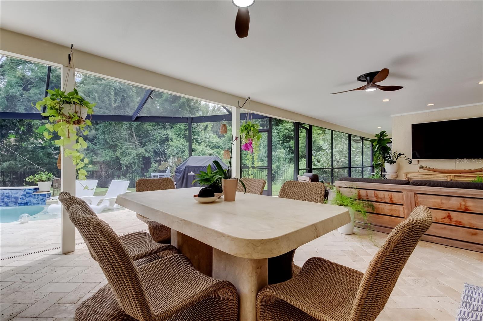 RAINBOW FARMS - Residential