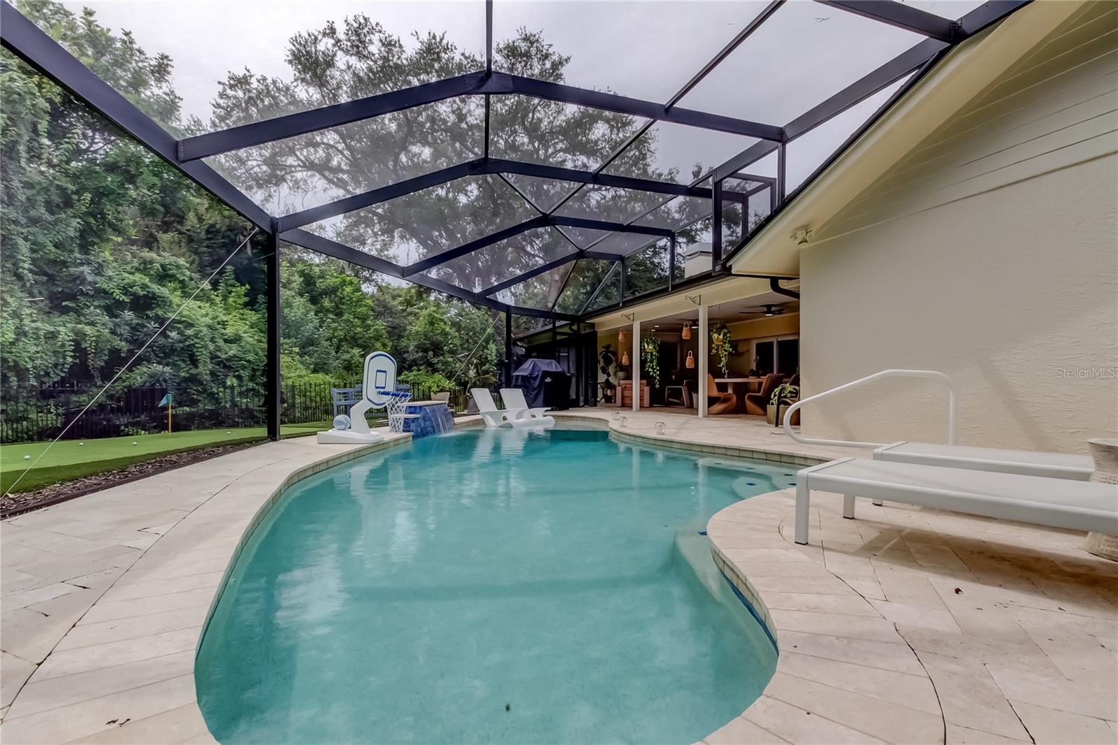 RAINBOW FARMS - Residential