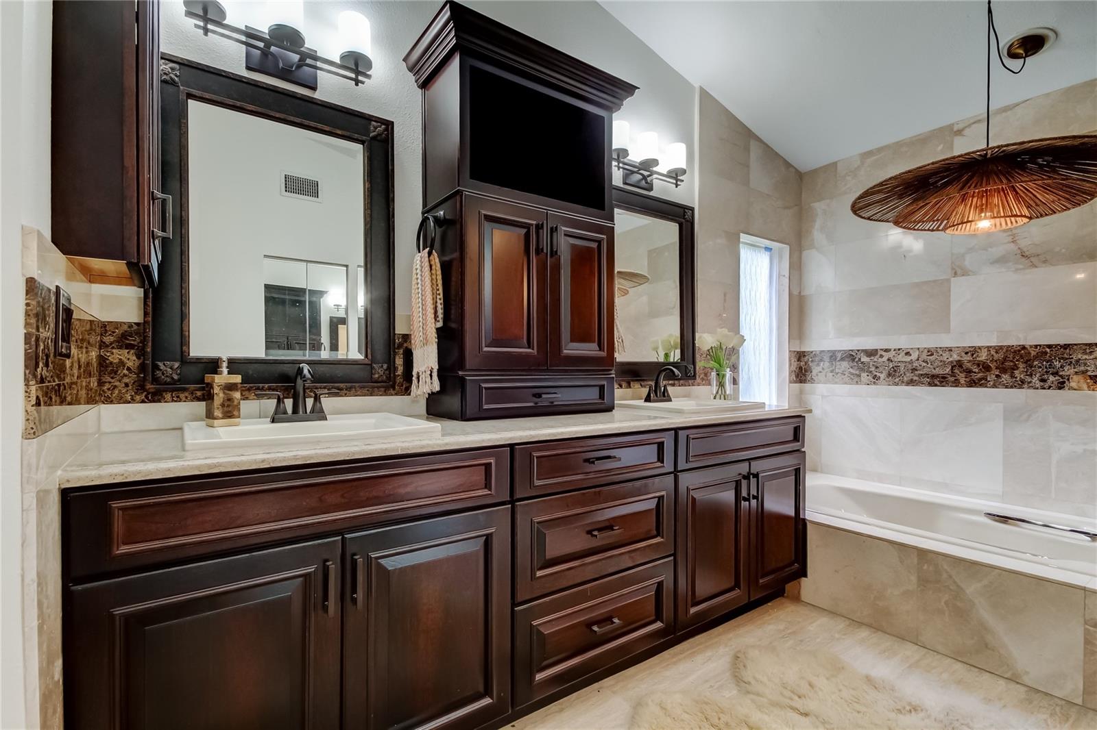 RAINBOW FARMS - Residential