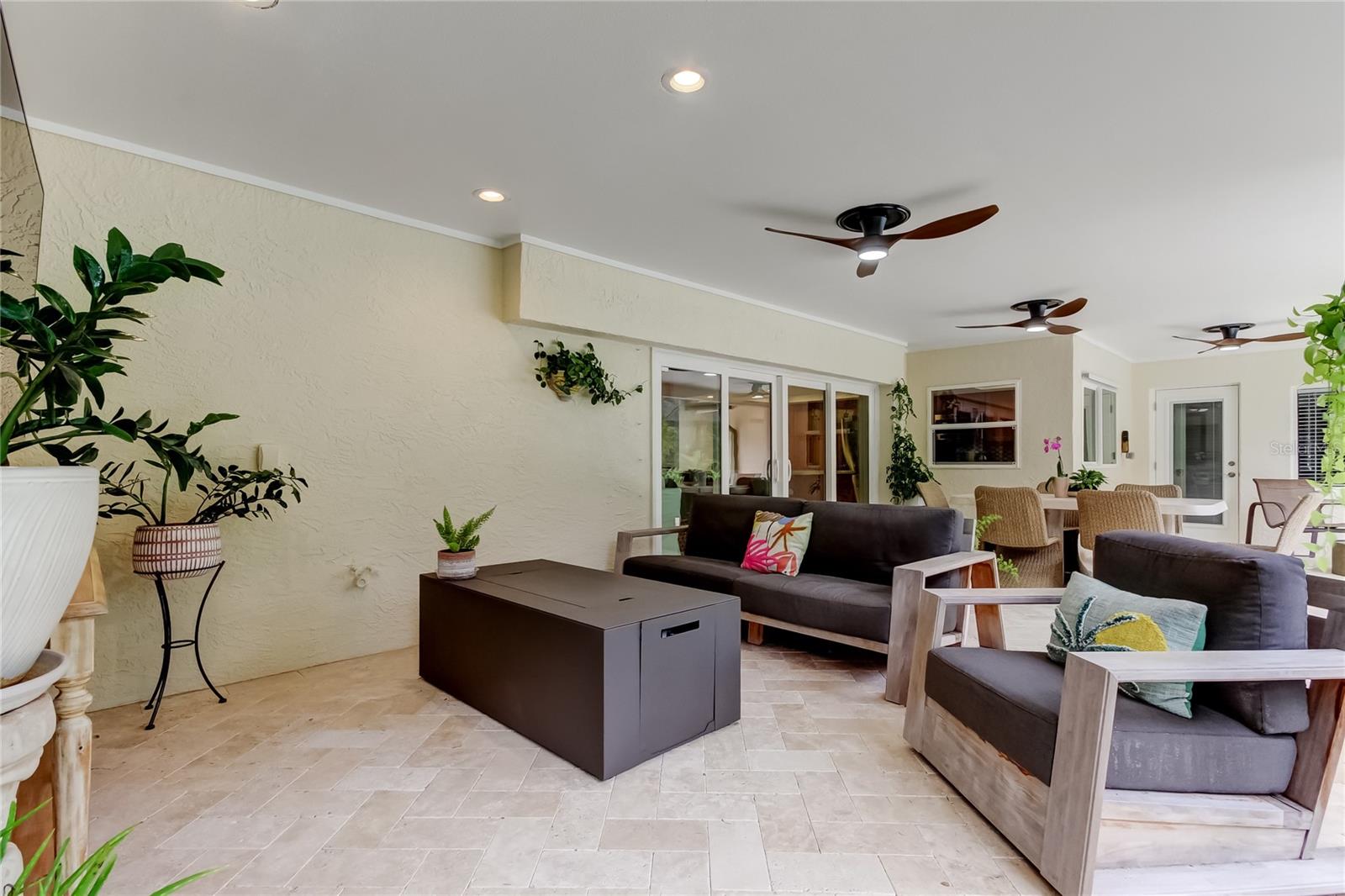 RAINBOW FARMS - Residential