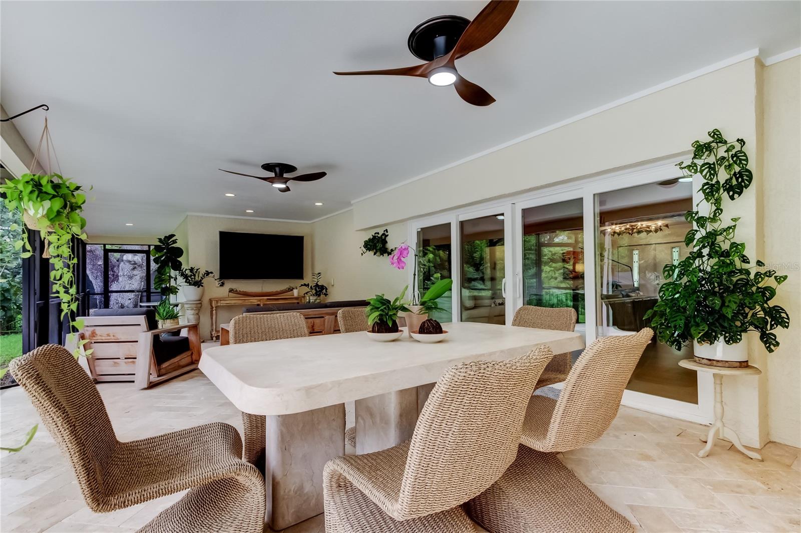 RAINBOW FARMS - Residential