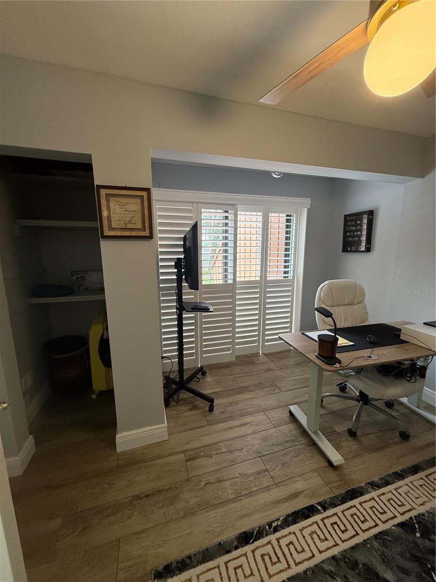 ONE THOUSAND OAKS REP - Residential