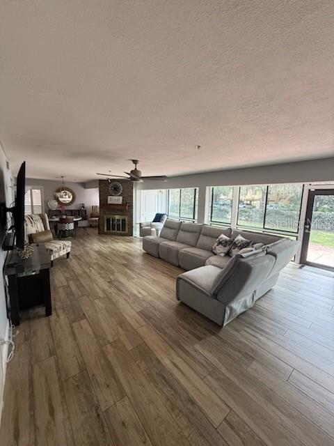 ONE THOUSAND OAKS REP - Residential