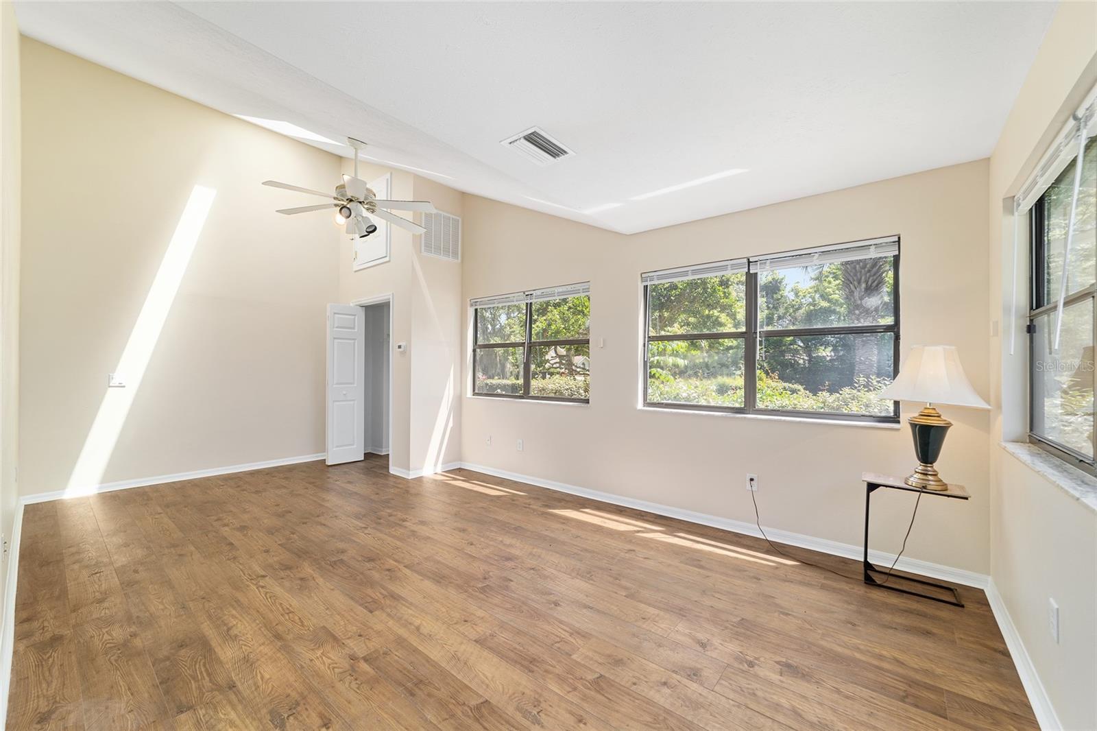 INVERNESS GOLF & COUNTRY CLUB - Residential