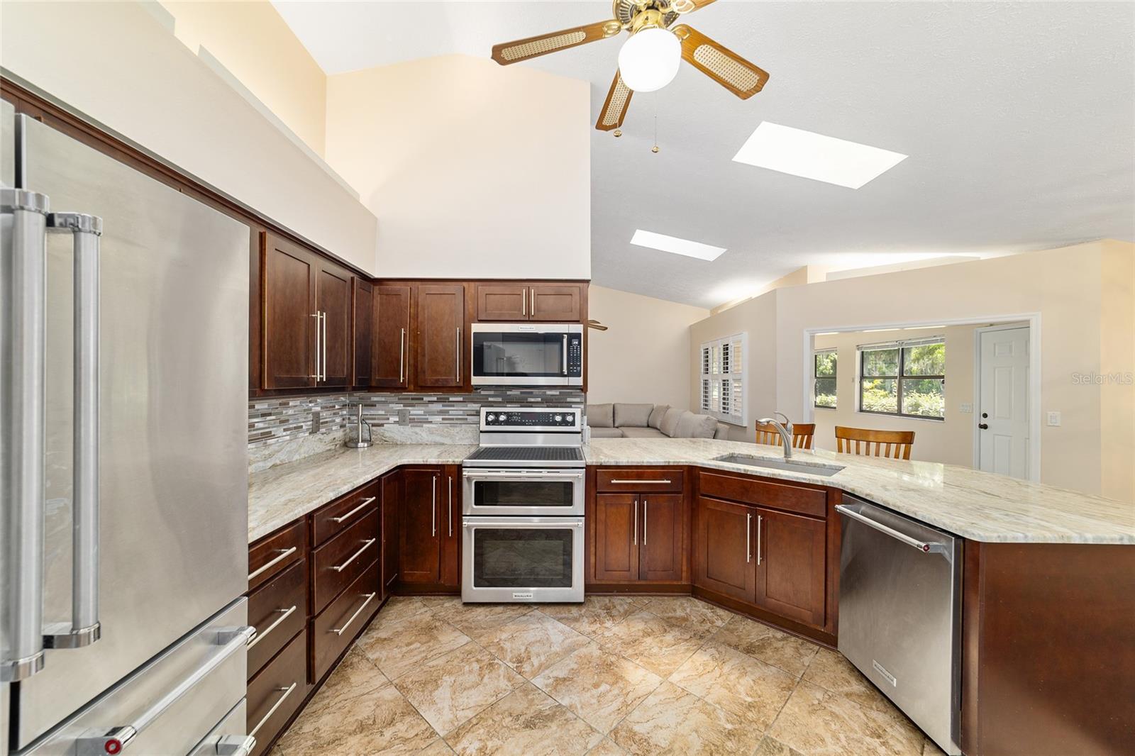 INVERNESS GOLF & COUNTRY CLUB - Residential