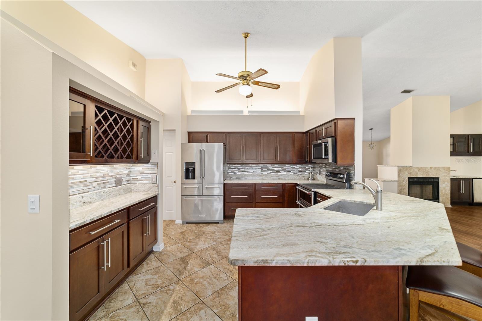 INVERNESS GOLF & COUNTRY CLUB - Residential