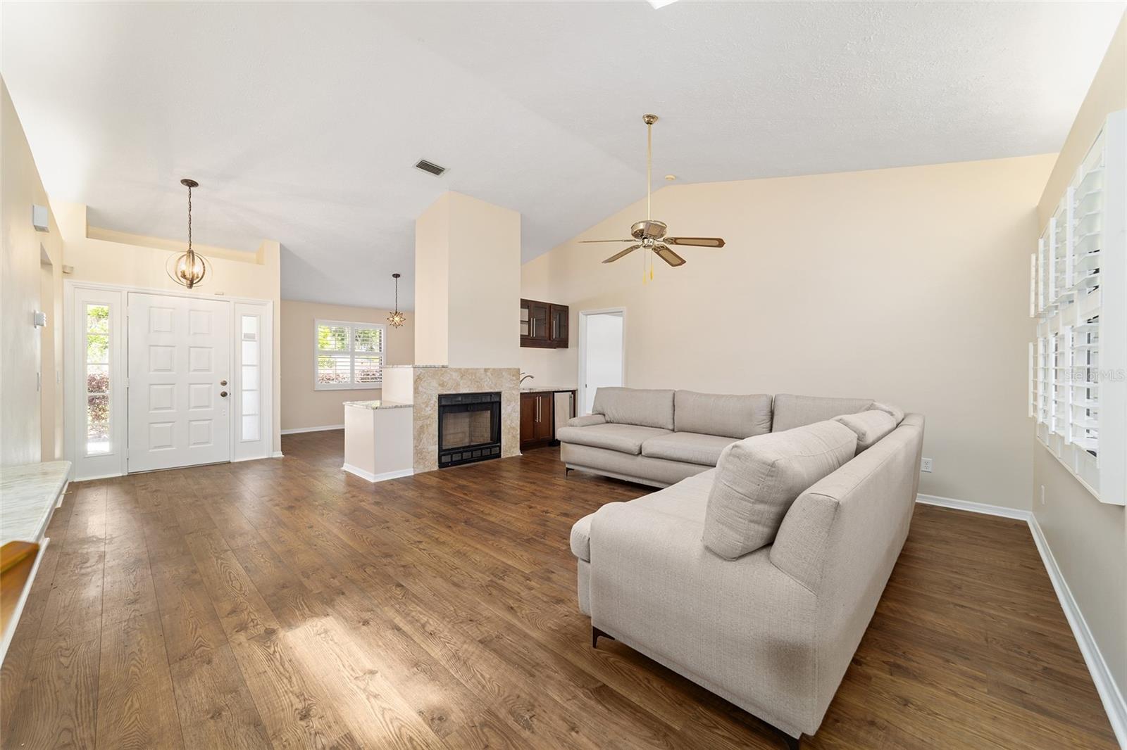 INVERNESS GOLF & COUNTRY CLUB - Residential