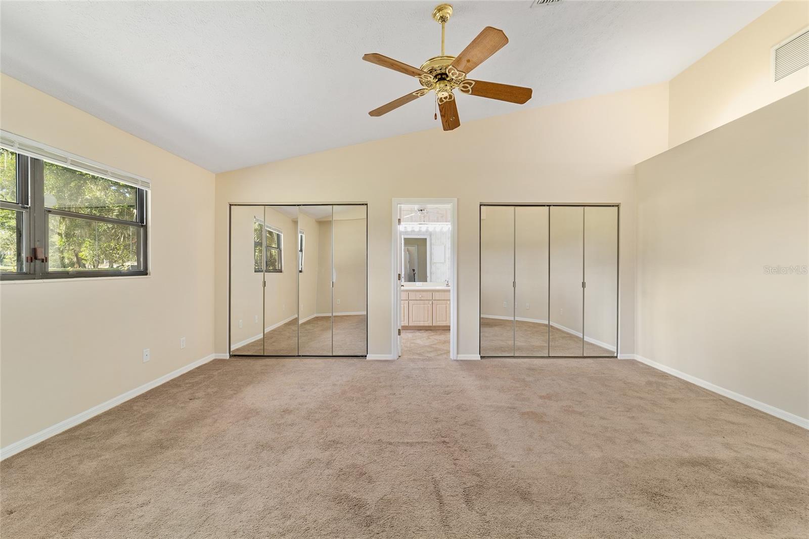 INVERNESS GOLF & COUNTRY CLUB - Residential