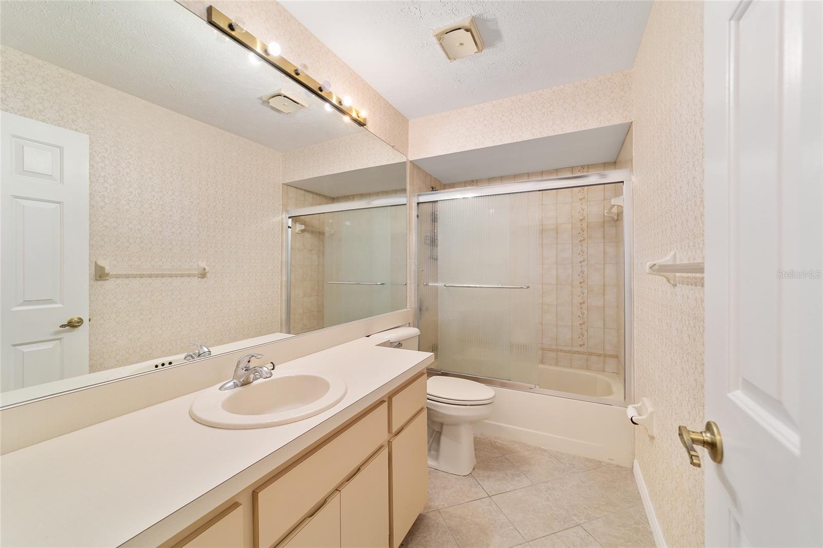 INVERNESS GOLF & COUNTRY CLUB - Residential