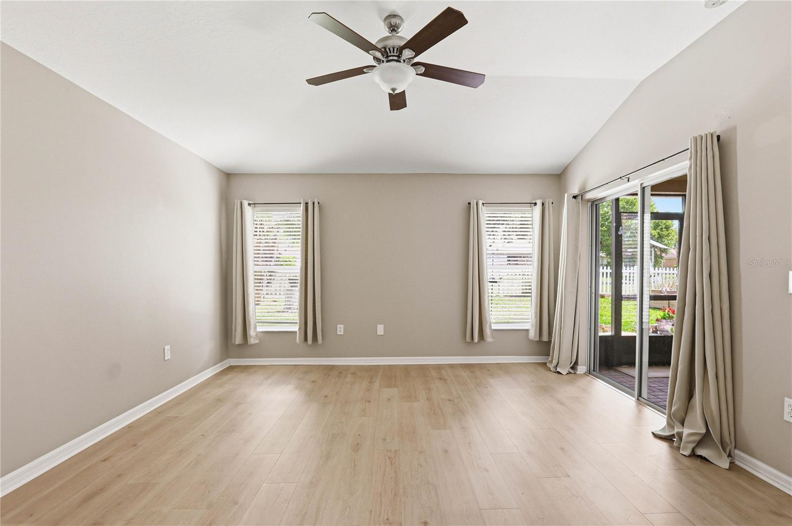 OAK CREEK A-C PH 02 - Residential