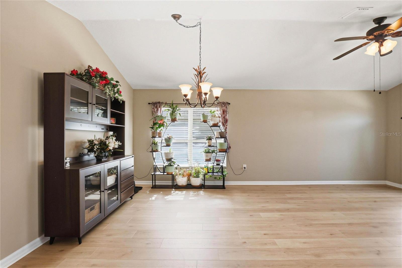 OAK CREEK A-C PH 02 - Residential