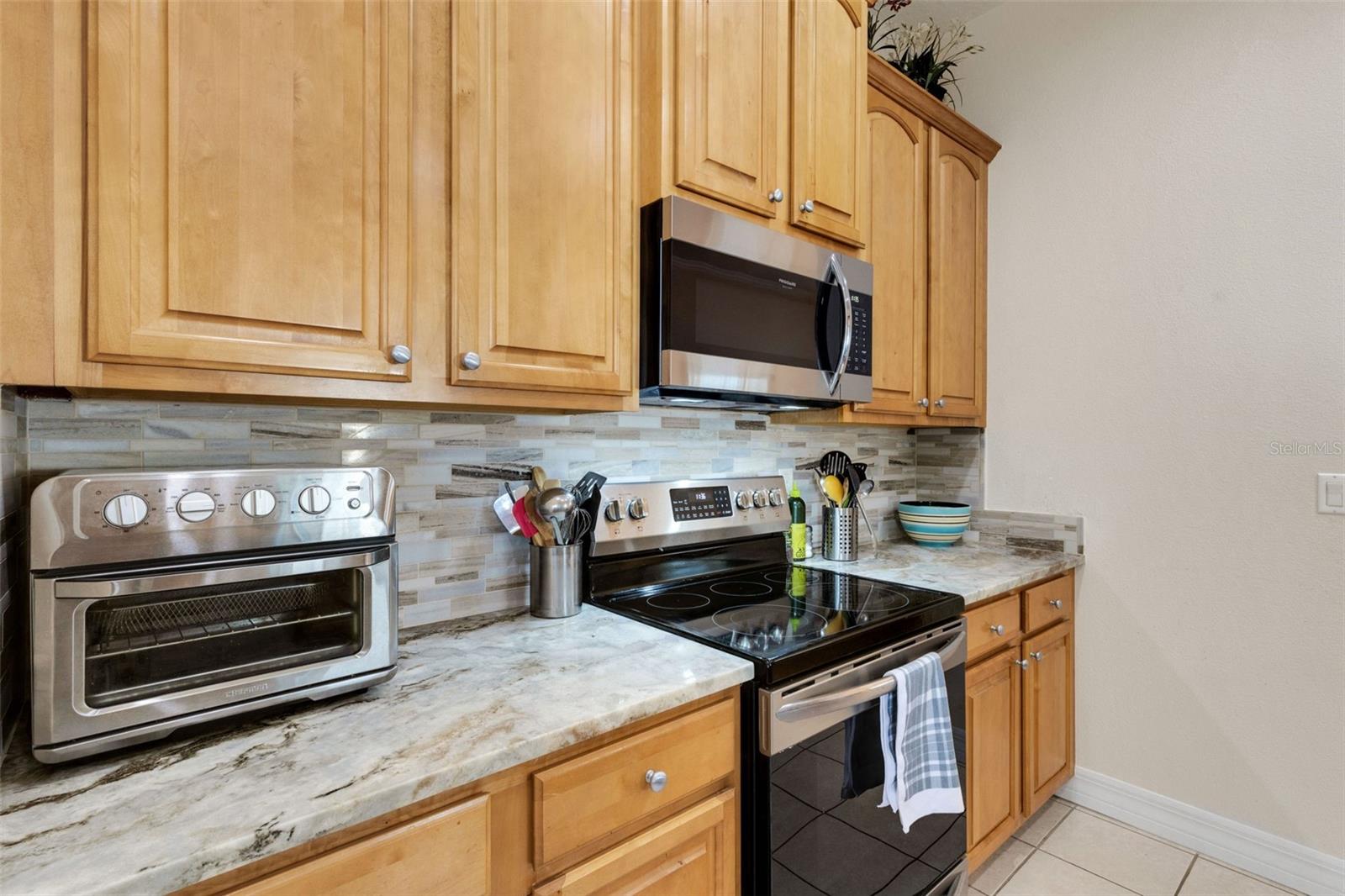 CREWS LAKE TRAILS - Residential