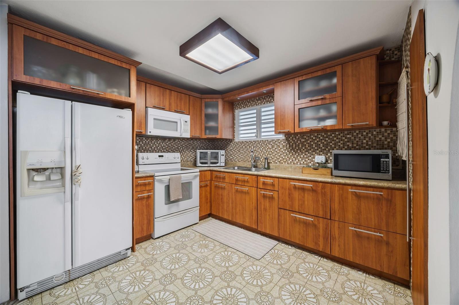 EL REMANSO - Residential