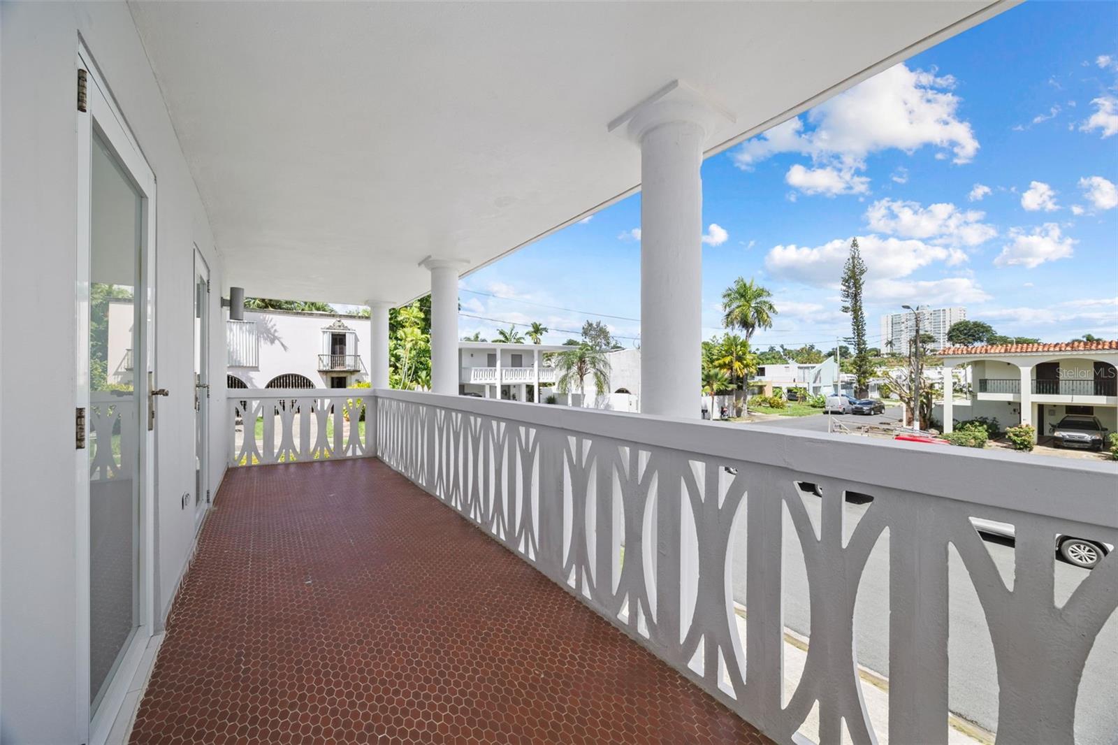 EL REMANSO - Residential