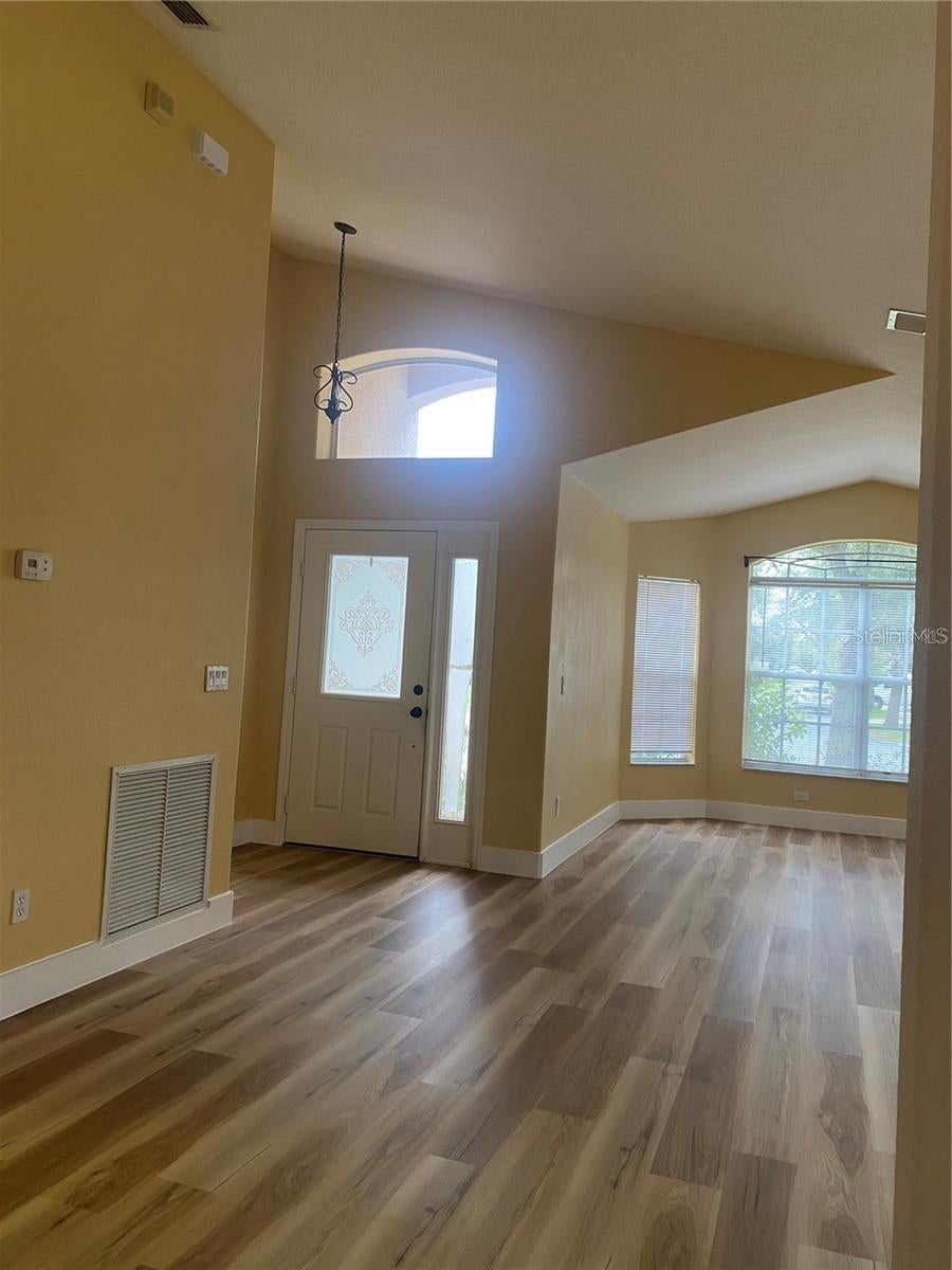 Photo of 10007 Doriath Circle, Orlando, FL 32825 (MLS # O6426271)