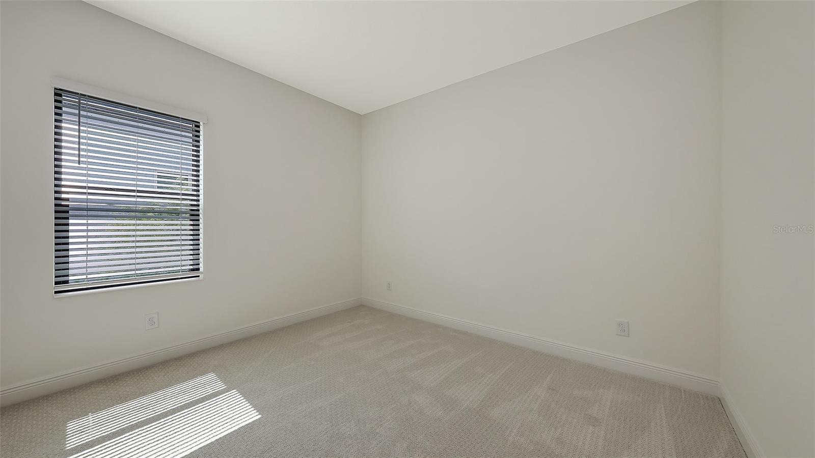 PALM GROVE AT LAKEWOOD RANCH - Residential