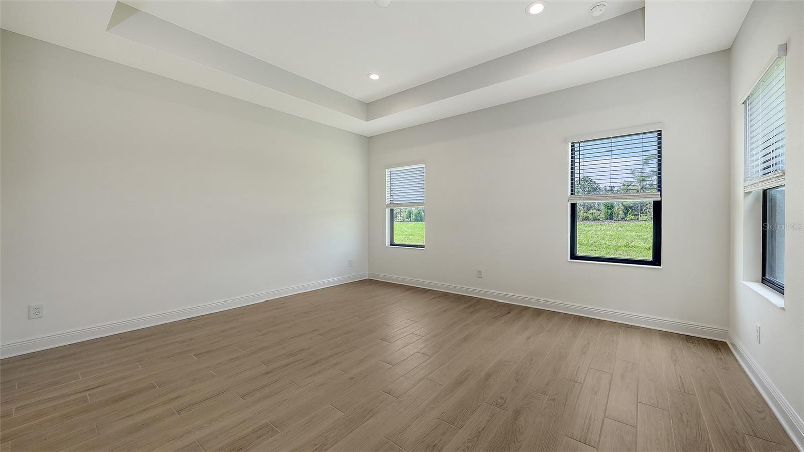 PALM GROVE AT LAKEWOOD RANCH - Residential