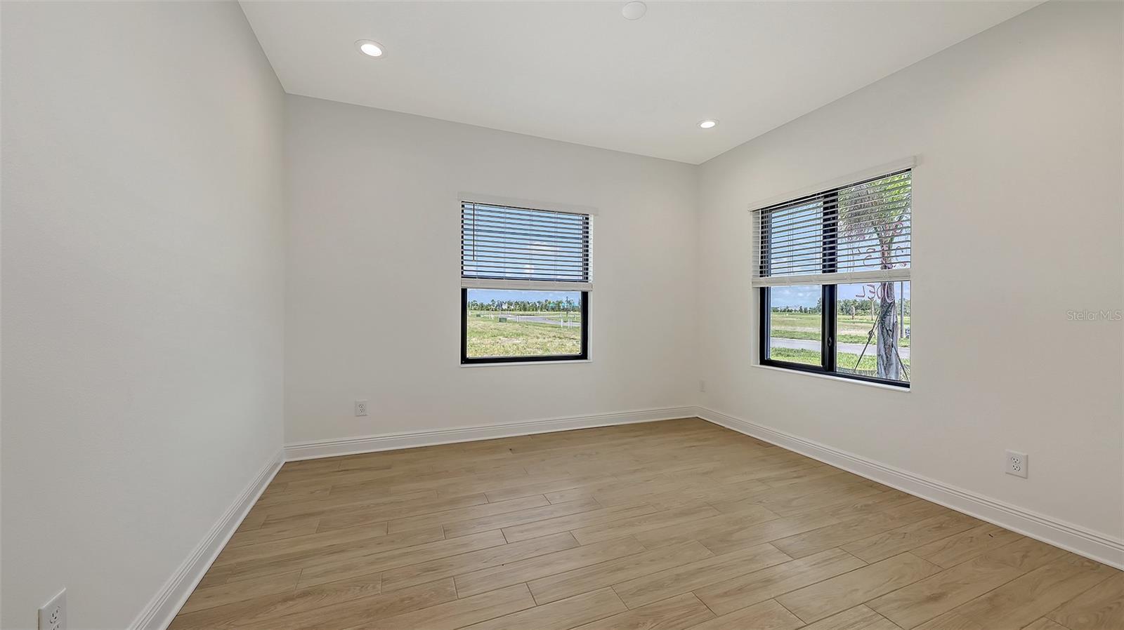 PALM GROVE AT LAKEWOOD RANCH - Residential