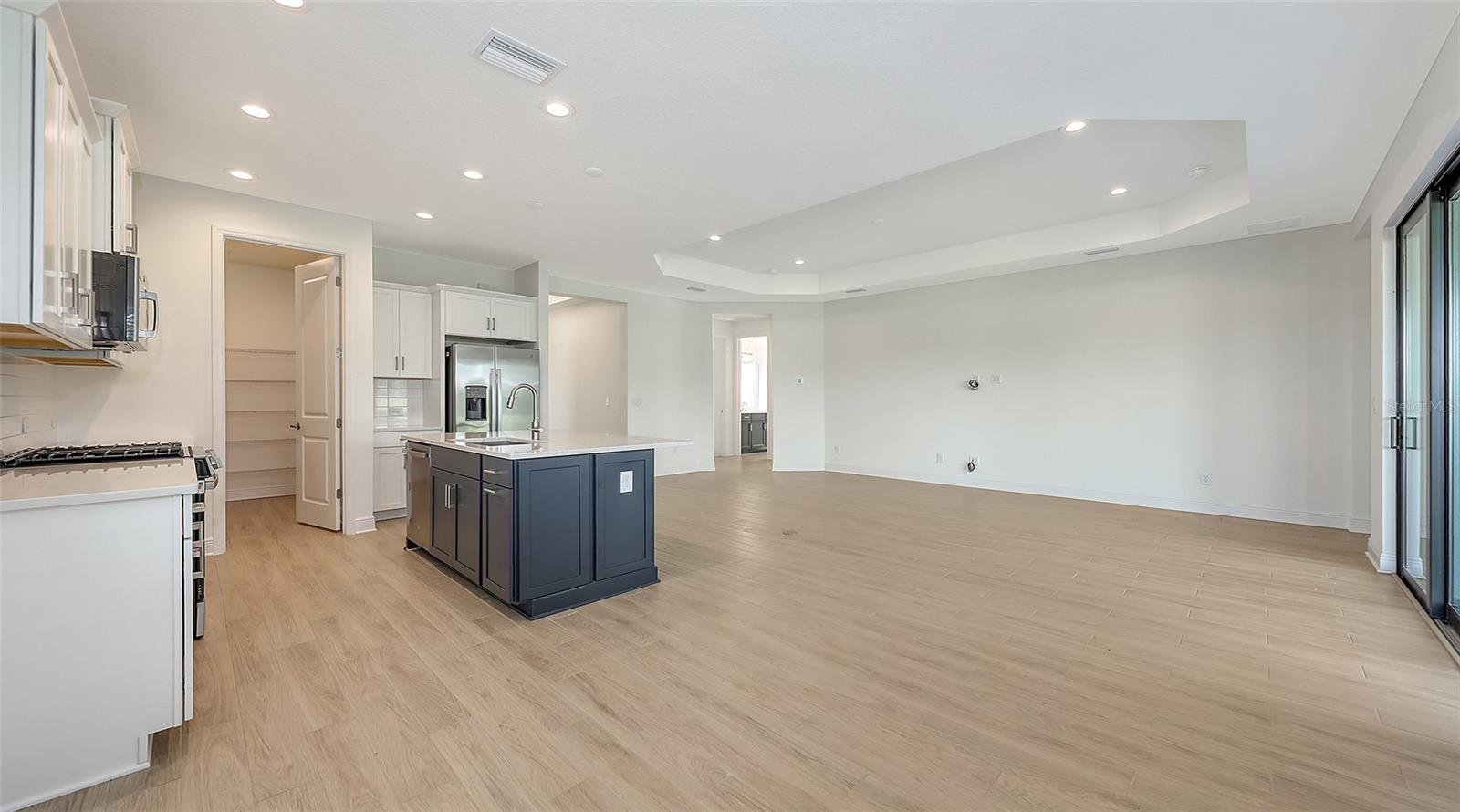 PALM GROVE AT LAKEWOOD RANCH - Residential