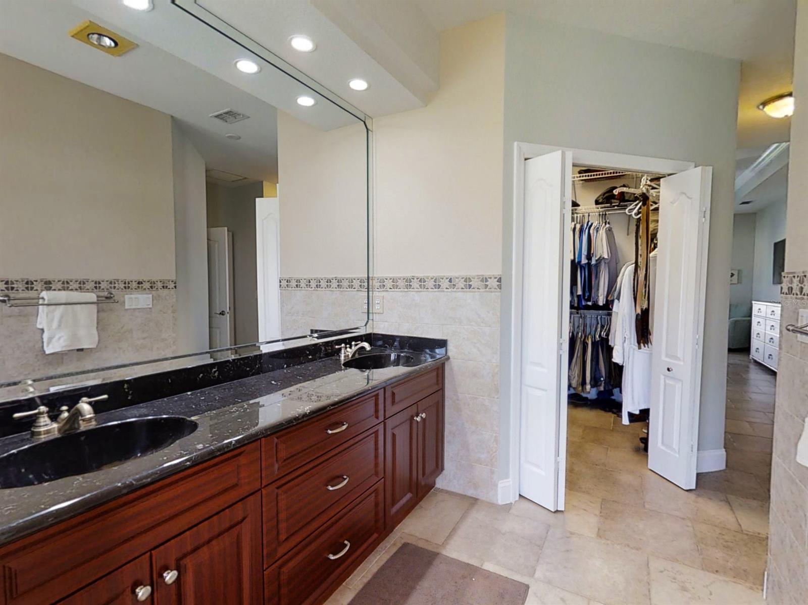 Mangroves/Inlet Shores - Residential