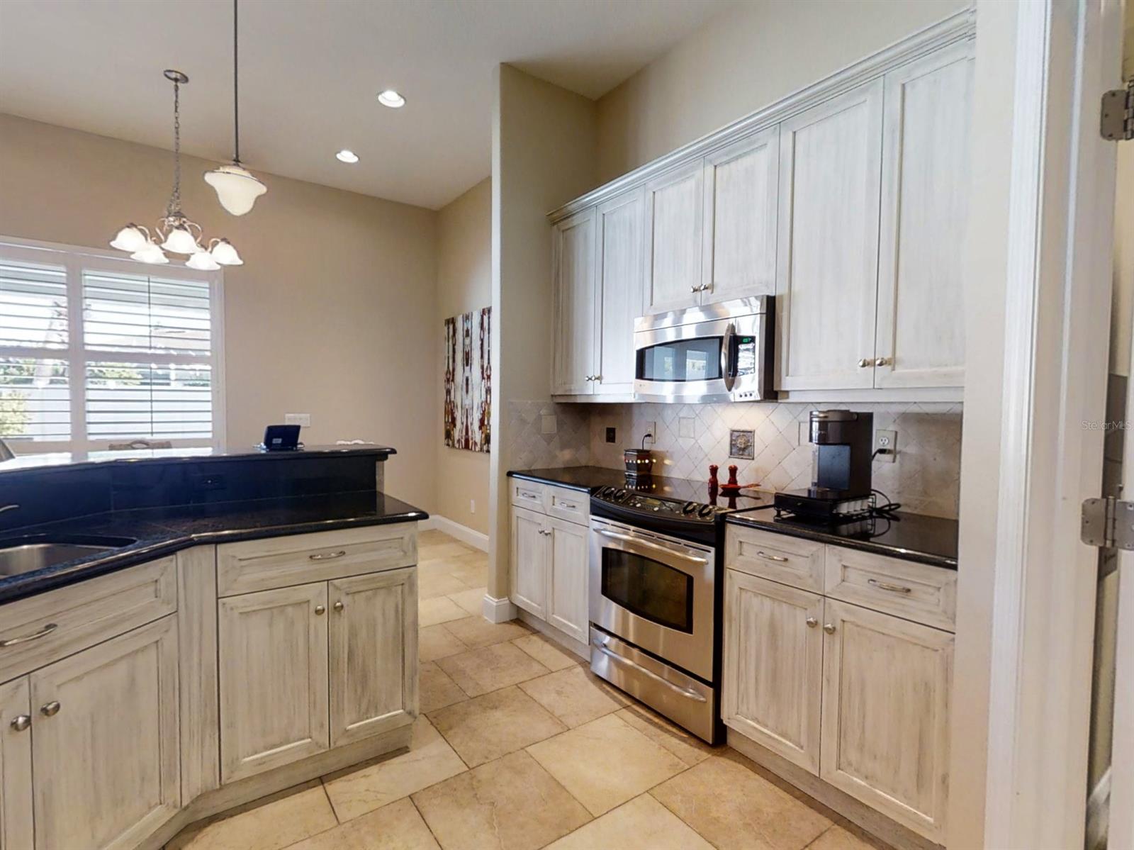 Mangroves/Inlet Shores - Residential