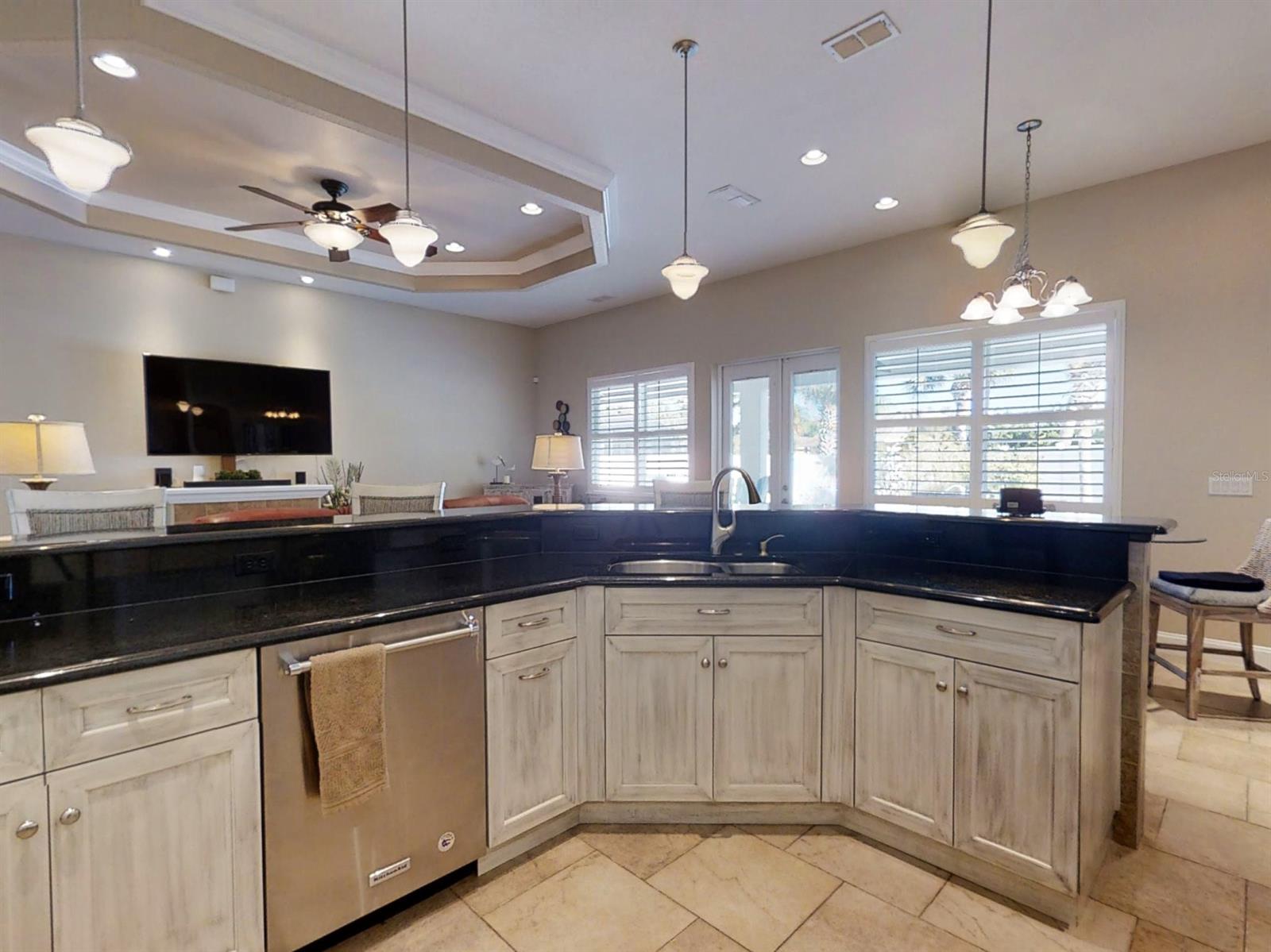 Mangroves/Inlet Shores - Residential