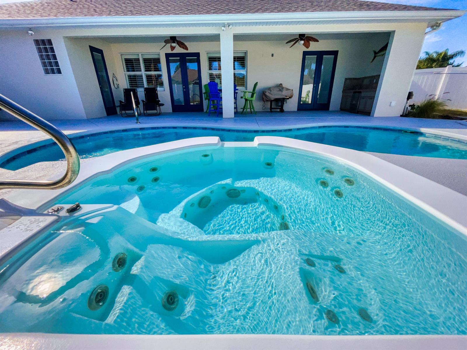 Mangroves/Inlet Shores - Residential