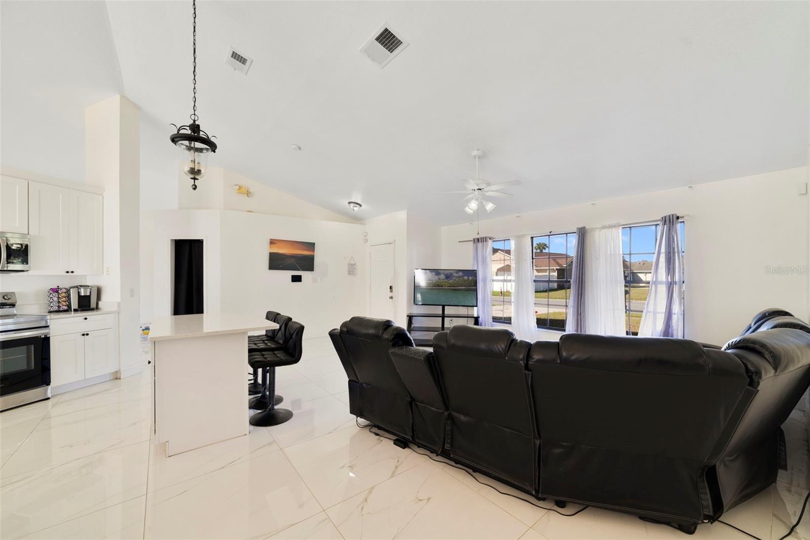 BVL UNIT 9 6TH ADD - Residential