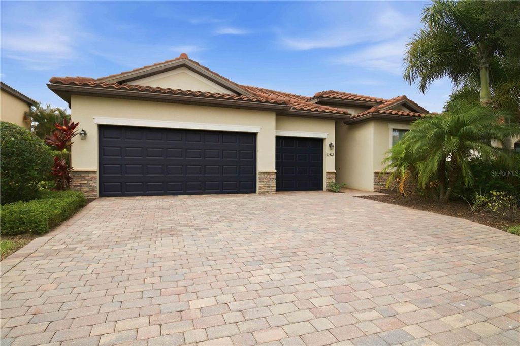 Photo of 13422 Saw Palm Creek Trail, Lakewood Ranch, FL 34211 (MLS # N6144550)