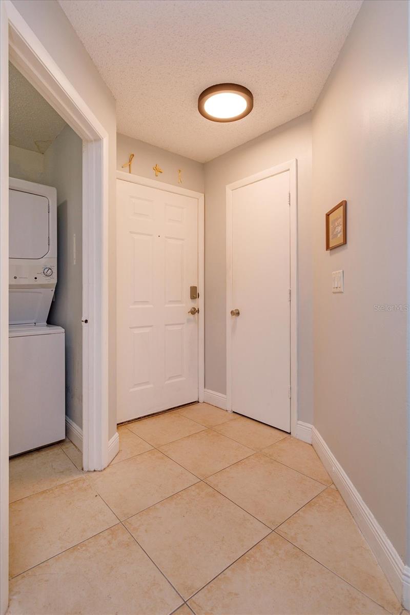 REGENCY PARK AT LAKE MARY A CONDO - Residential