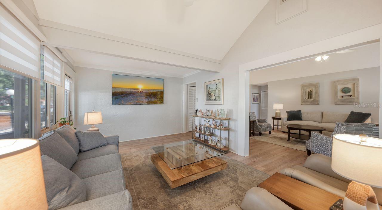 CALUMET AT CENTERGATE 1 - Residential