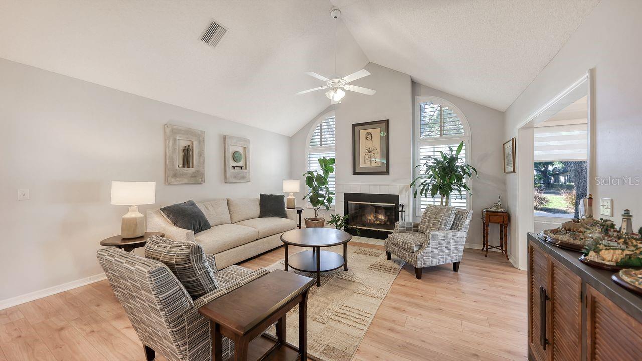 CALUMET AT CENTERGATE 1 - Residential