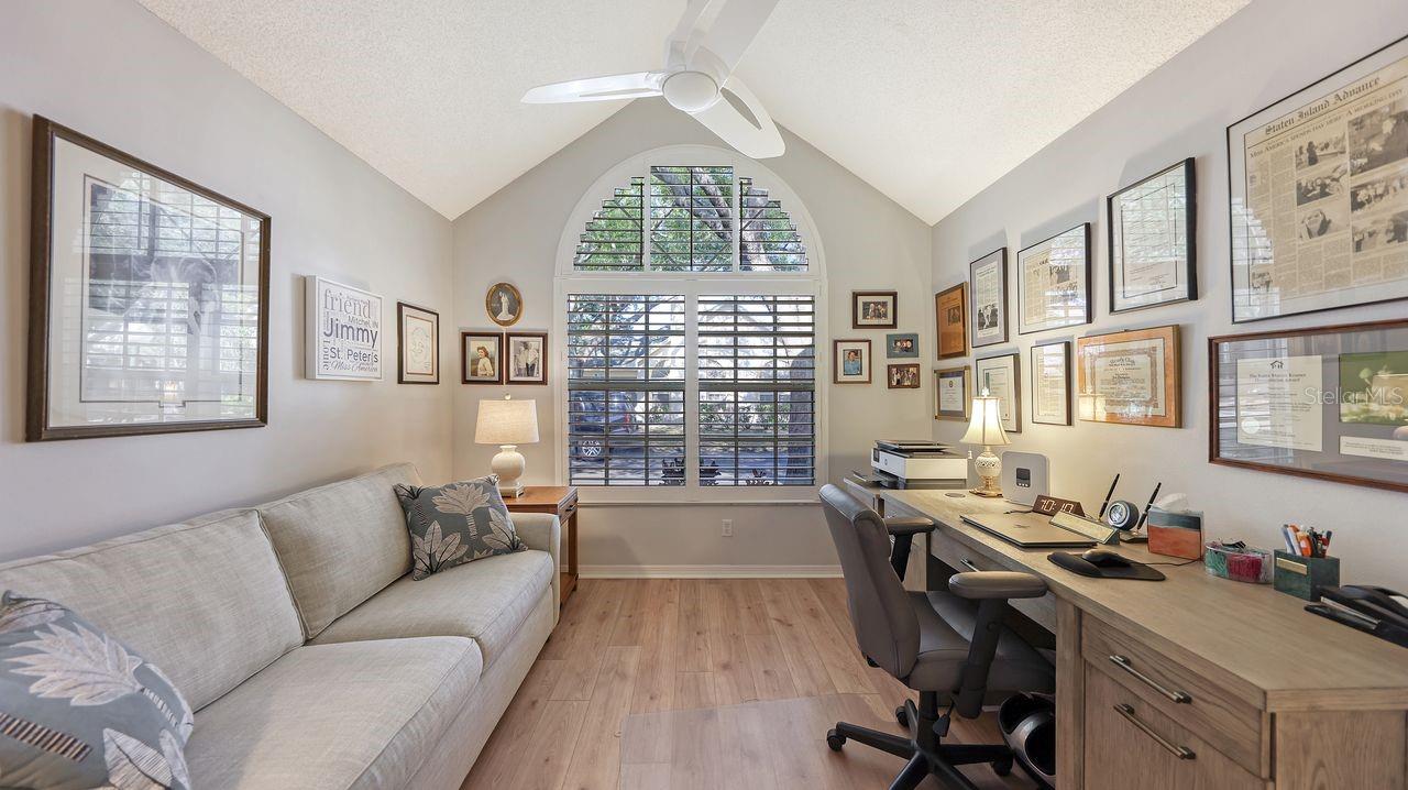 CALUMET AT CENTERGATE 1 - Residential