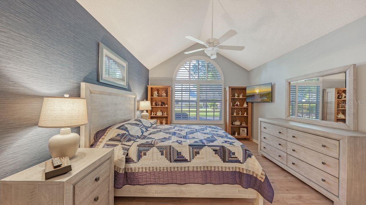 CALUMET AT CENTERGATE 1 - Residential