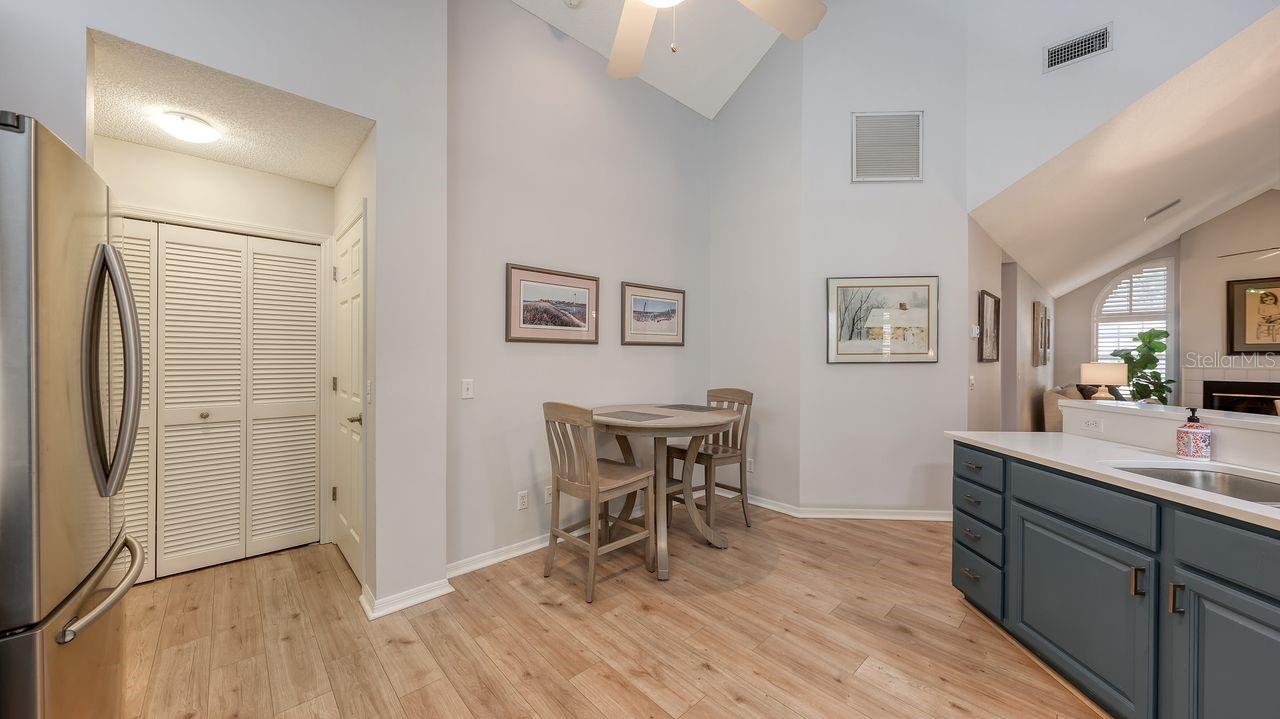 CALUMET AT CENTERGATE 1 - Residential