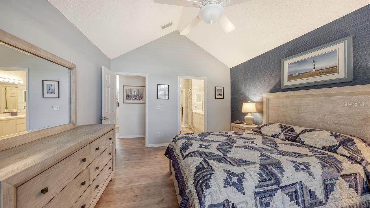 CALUMET AT CENTERGATE 1 - Residential