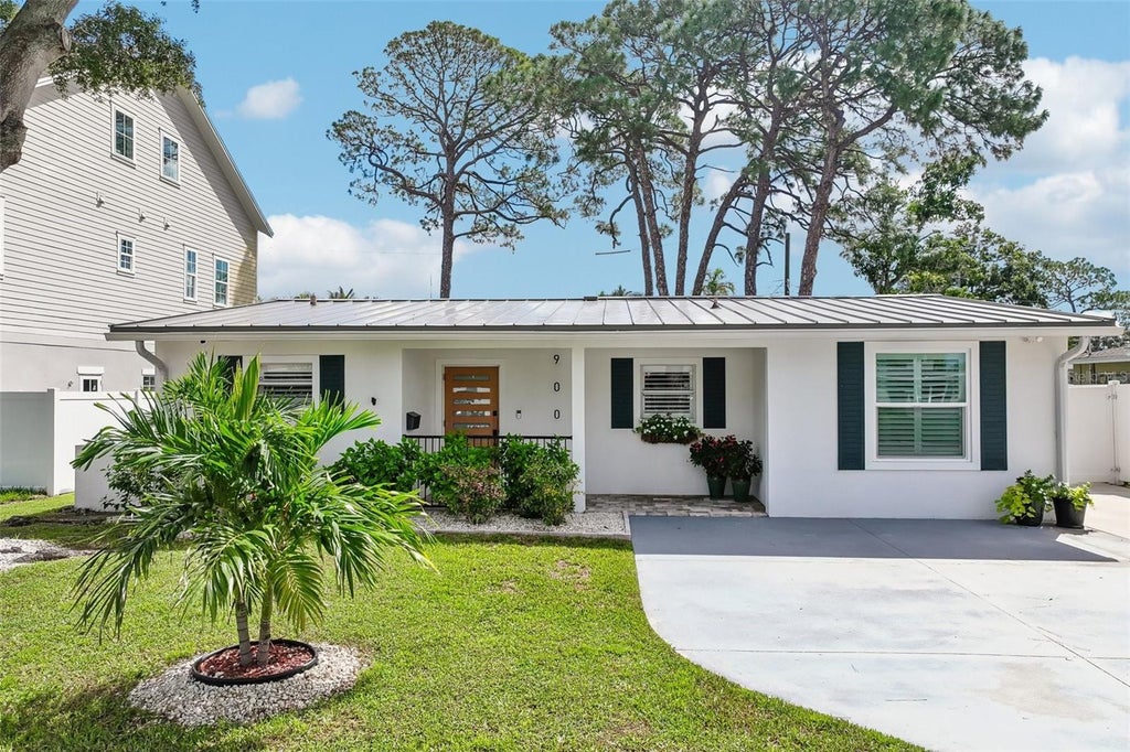 Photo of 9001 Bay Street NE, St Petersburg, FL 33702 (MLS # TB8548908)