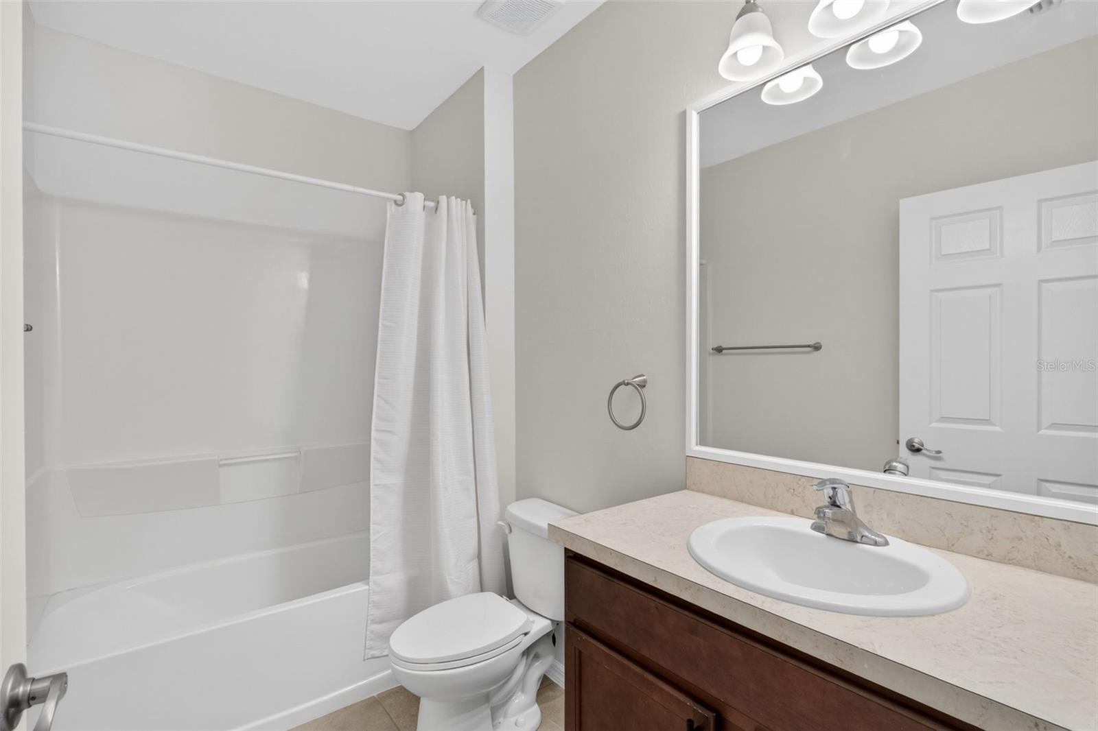 CALOOSA LAKES PH I - Residential